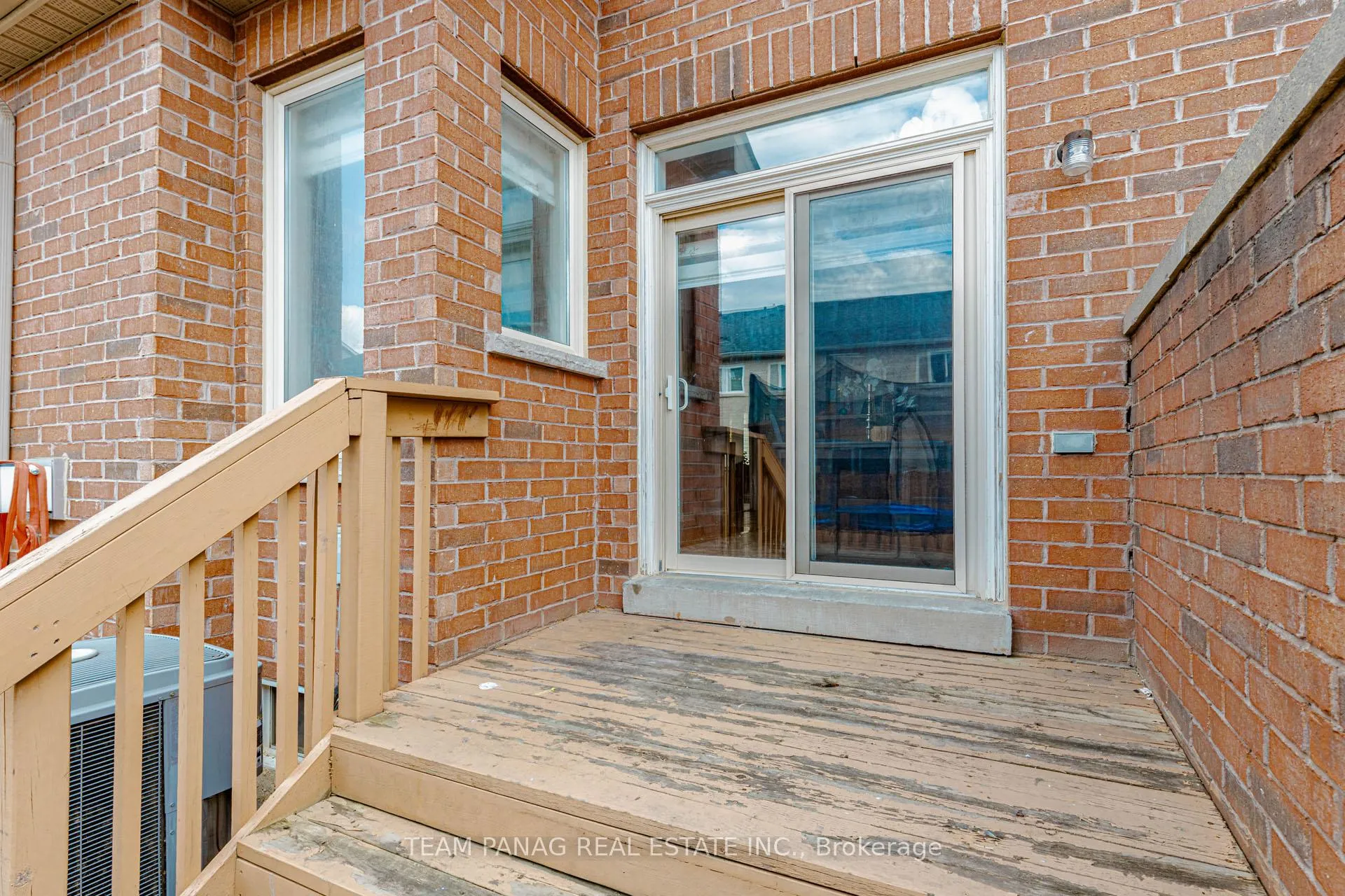 Photo 36 of 33 Frostbite Lane E, Brampton, Sandringham-Wellington — HOMEH