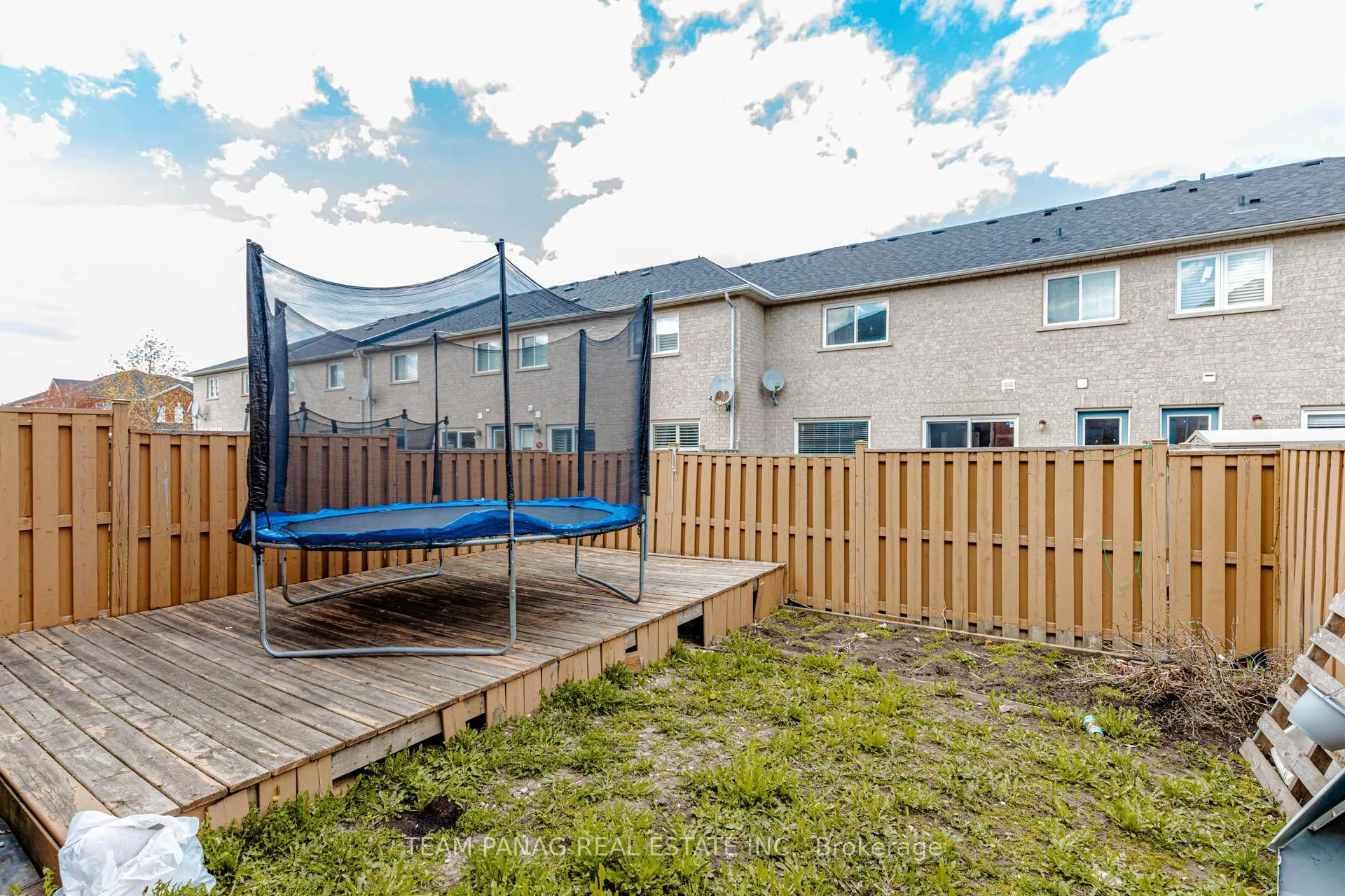 Photo 38 of 33 Frostbite Lane E, Brampton, Sandringham-Wellington — HOMEH