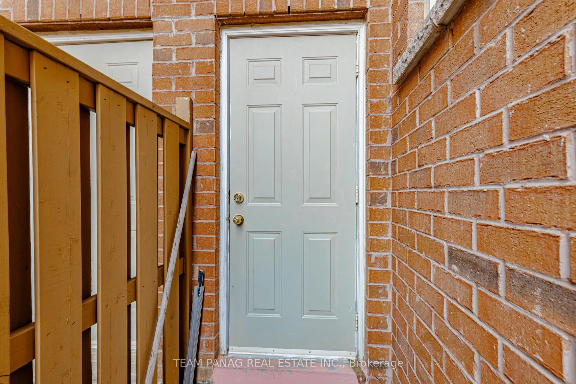 Photo 40 of 33 Frostbite Lane E, Brampton, Sandringham-Wellington — HOMEH
