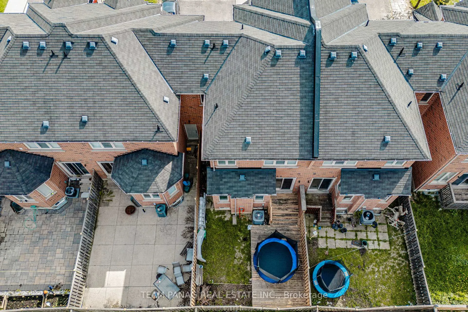 Photo 41 of 33 Frostbite Lane E, Brampton, Sandringham-Wellington — HOMEH
