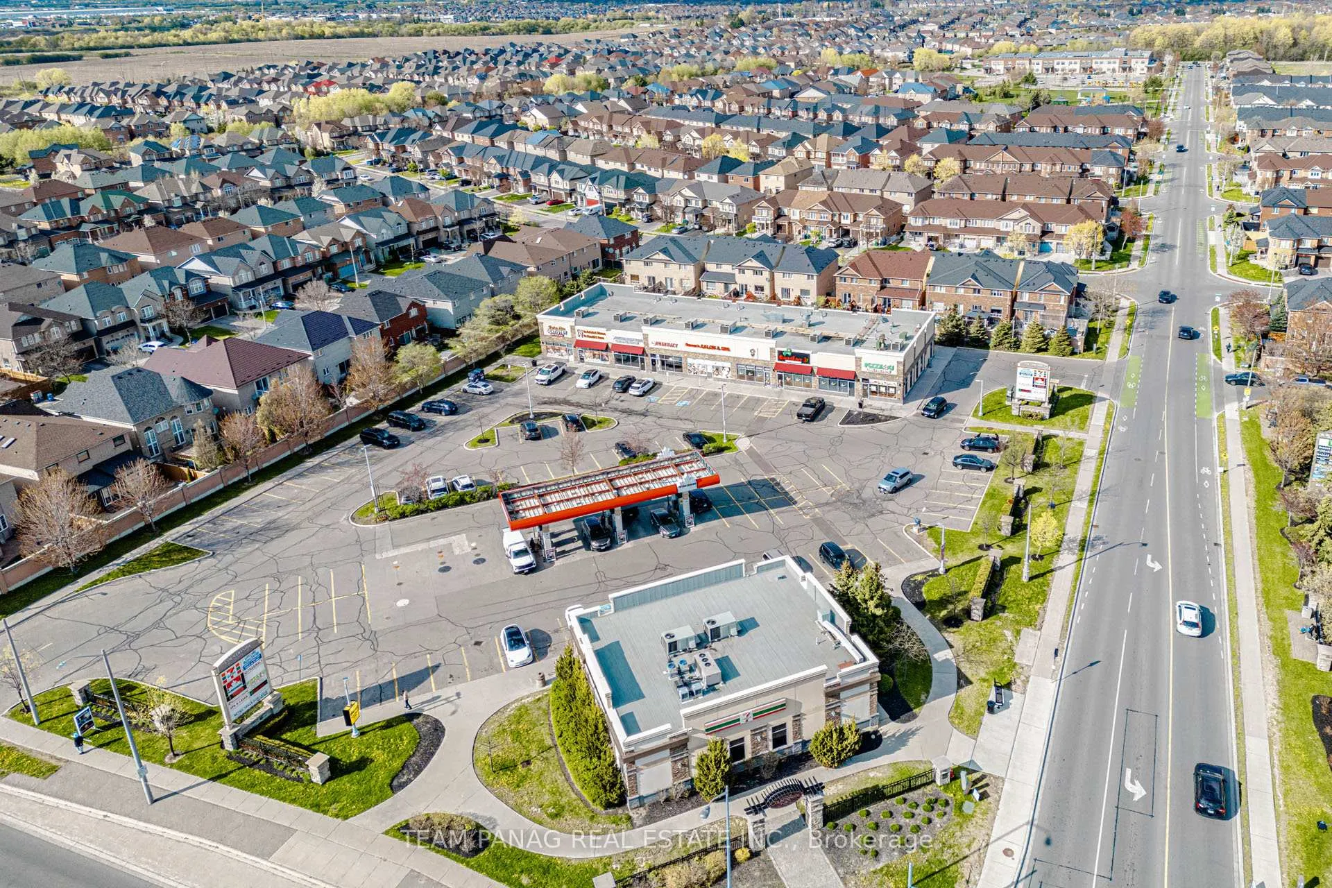 Photo 44 of 33 Frostbite Lane E, Brampton, Sandringham-Wellington — HOMEH