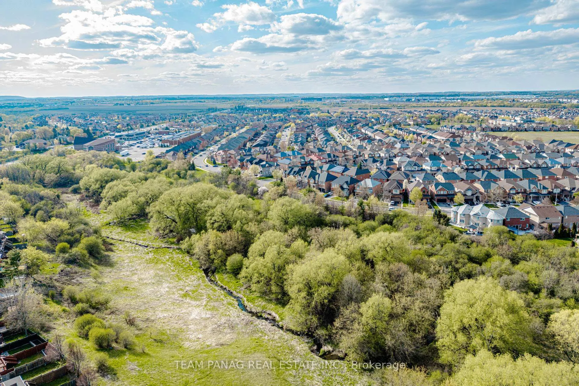 Photo 45 of 33 Frostbite Lane E, Brampton, Sandringham-Wellington — HOMEH