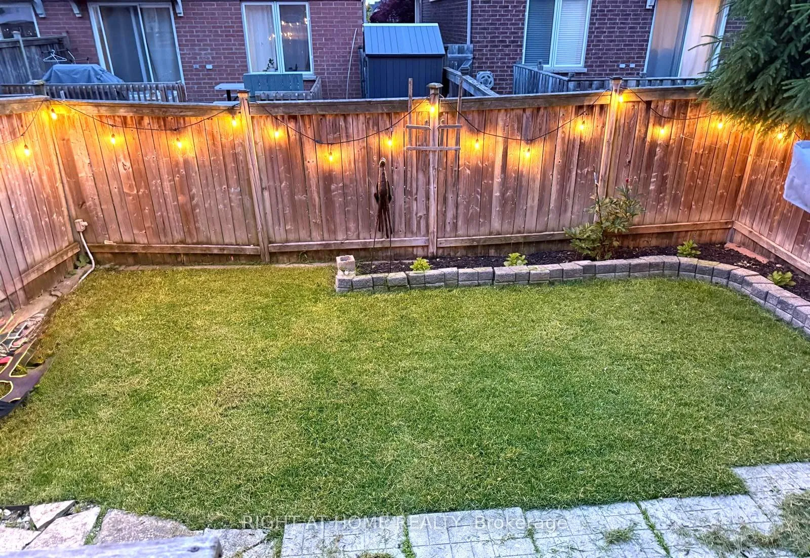 Photo 38 of 75 Carpendale Crescent, Ajax, Northeast Ajax — HOMEH