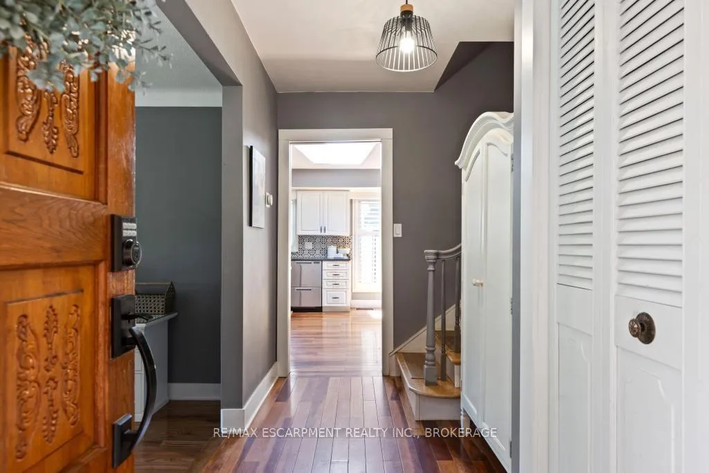 Photo 7 of 26 Butler Crescent, St. Catharines, Lakeshore — HOMEH