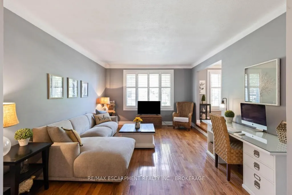 Photo 8 of 26 Butler Crescent, St. Catharines, Lakeshore — HOMEH