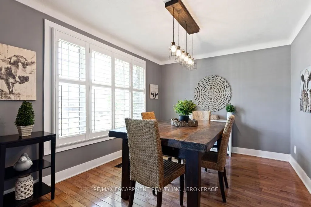 Photo 11 of 26 Butler Crescent, St. Catharines, Lakeshore — HOMEH