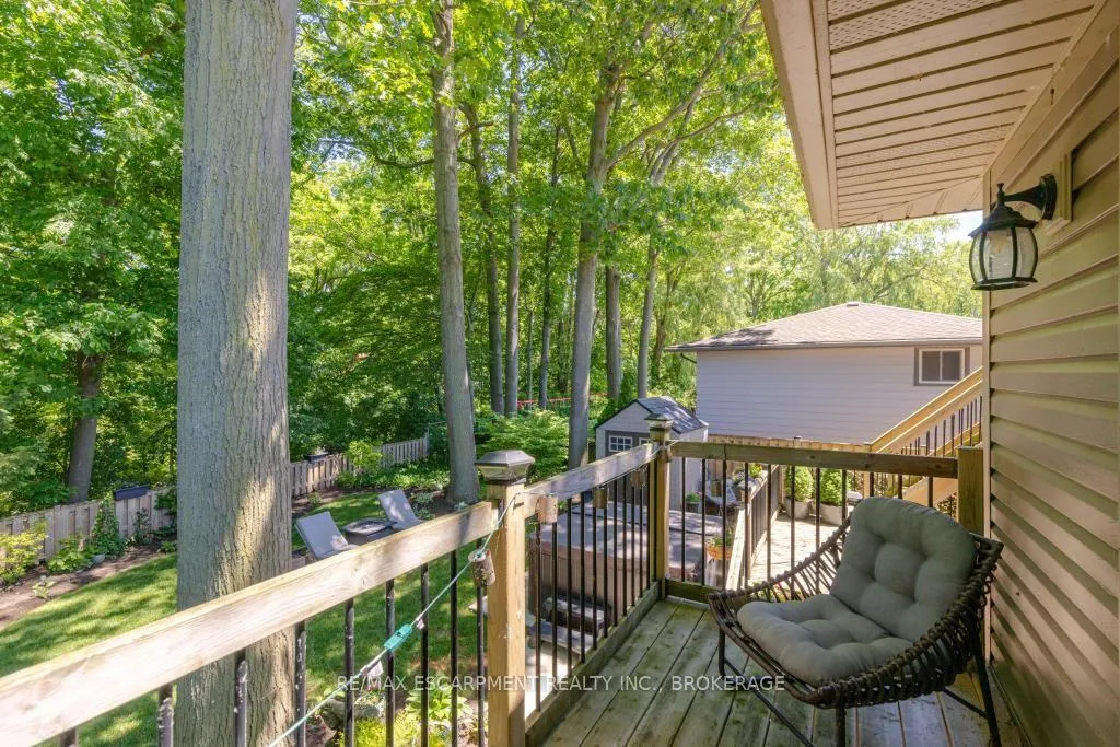 Photo 17 of 26 Butler Crescent, St. Catharines, Lakeshore — HOMEH