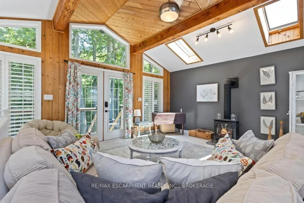 Photo 28 of 26 Butler Crescent, St. Catharines, Lakeshore — HOMEH