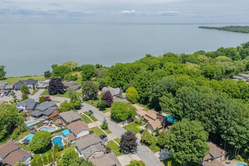 Photo 44 of 26 Butler Crescent, St. Catharines, Lakeshore — HOMEH