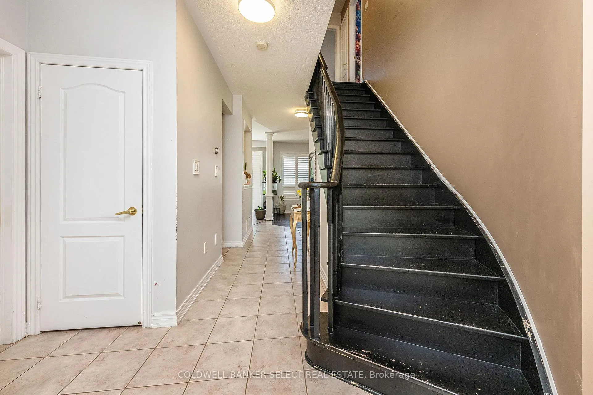 Photo 8 of 86 Stoneylake Avenue, Brampton, Madoc — HOMEH