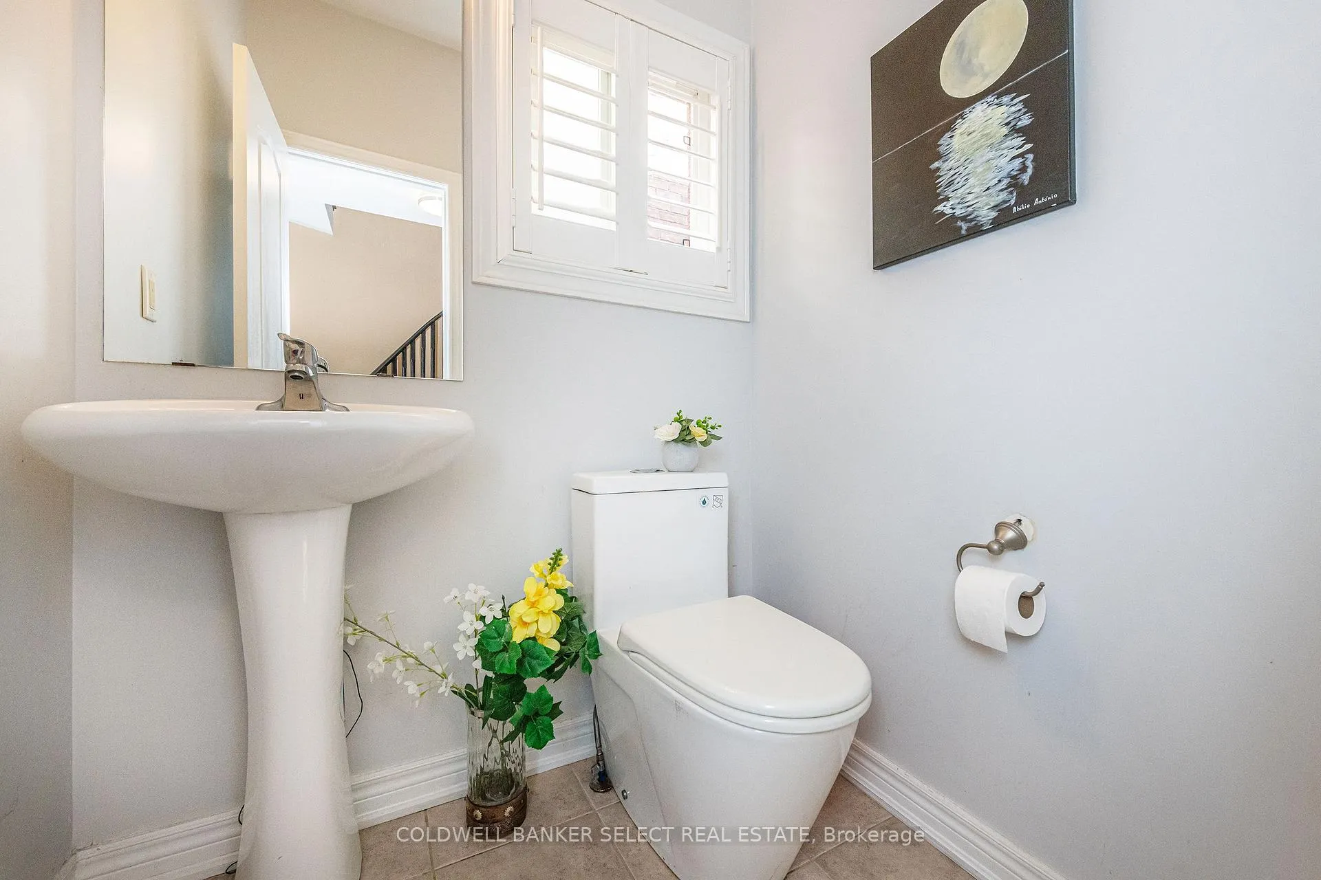 Photo 10 of 86 Stoneylake Avenue, Brampton, Madoc — HOMEH
