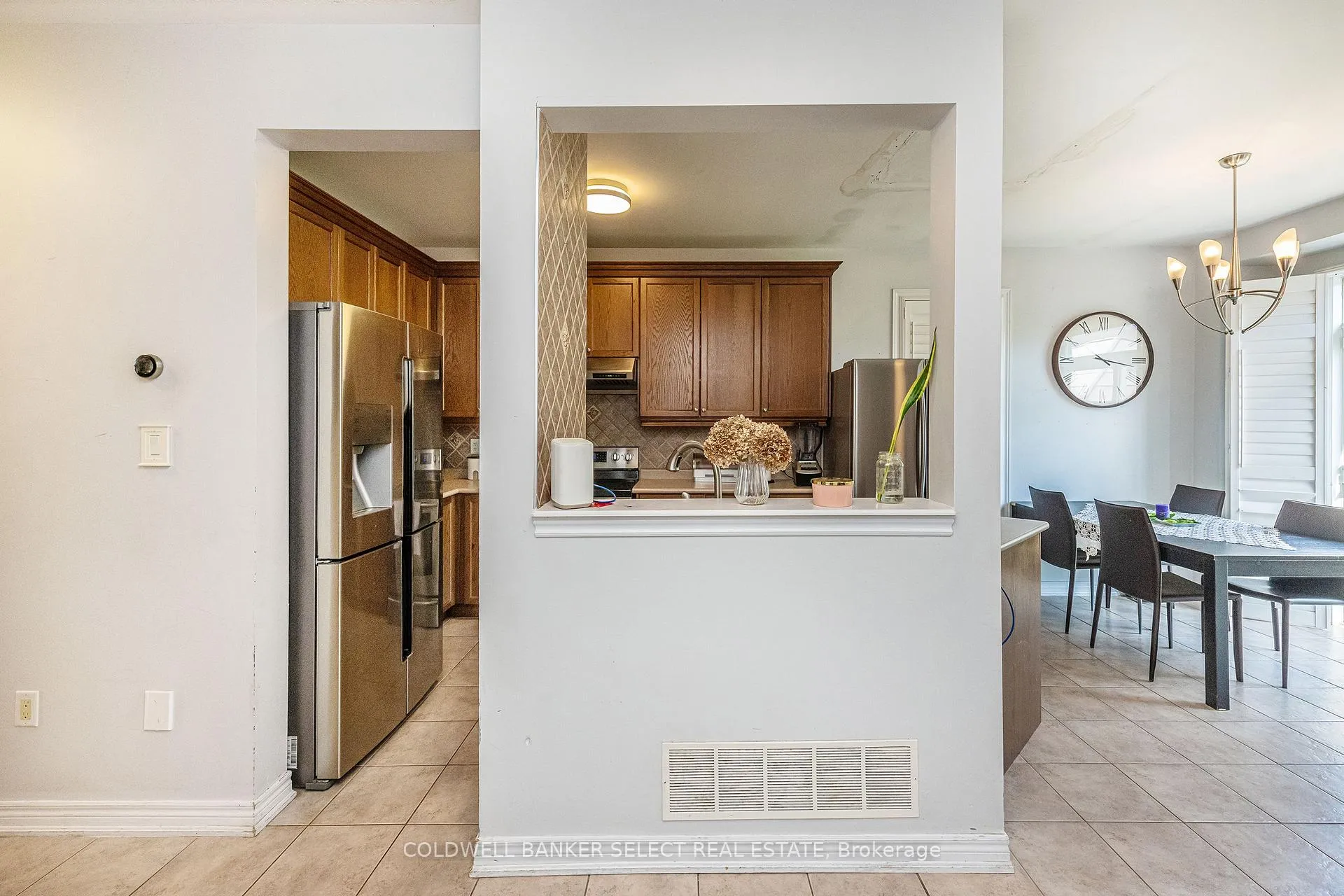Photo 12 of 86 Stoneylake Avenue, Brampton, Madoc — HOMEH