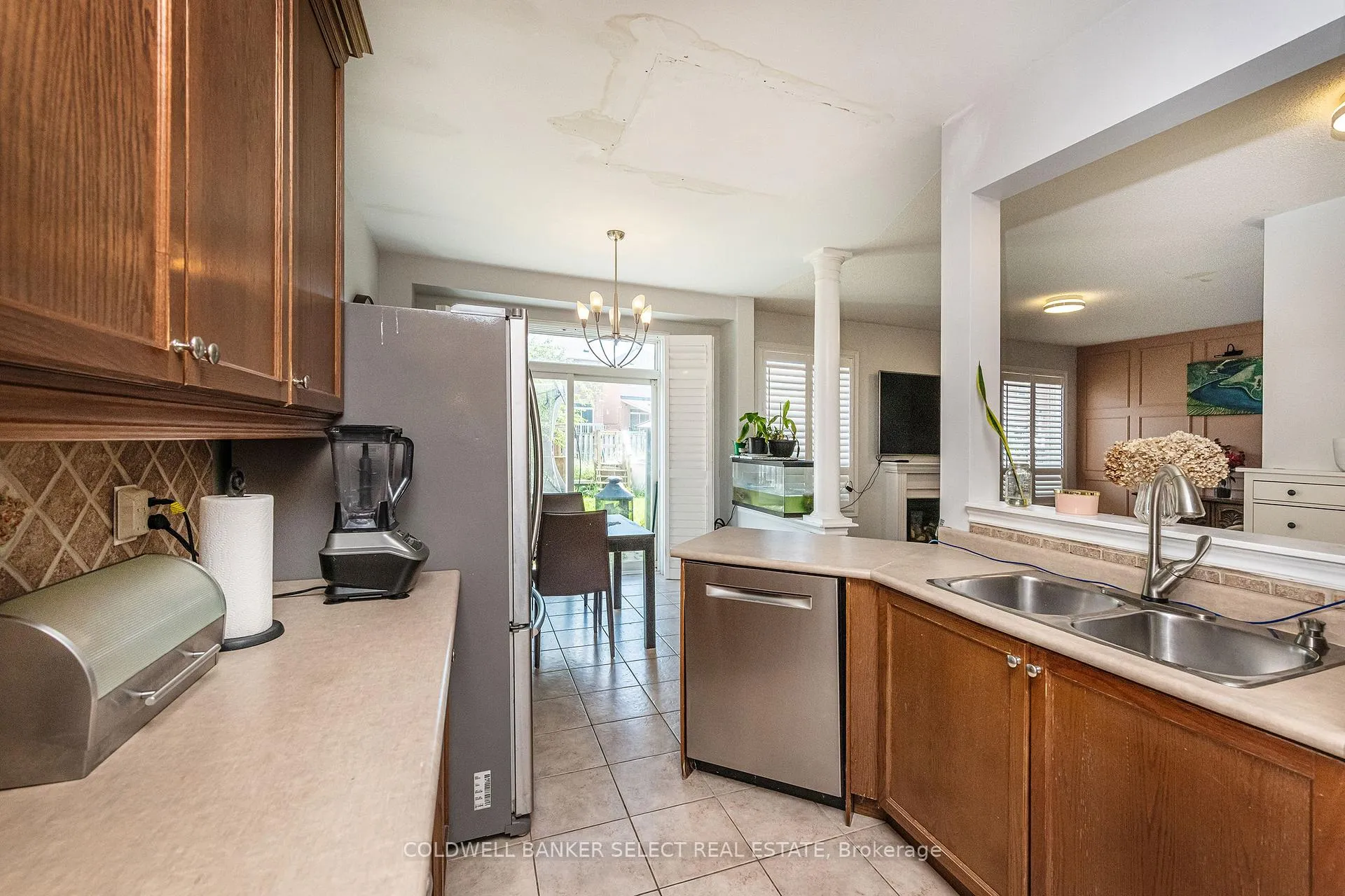 Photo 14 of 86 Stoneylake Avenue, Brampton, Madoc — HOMEH