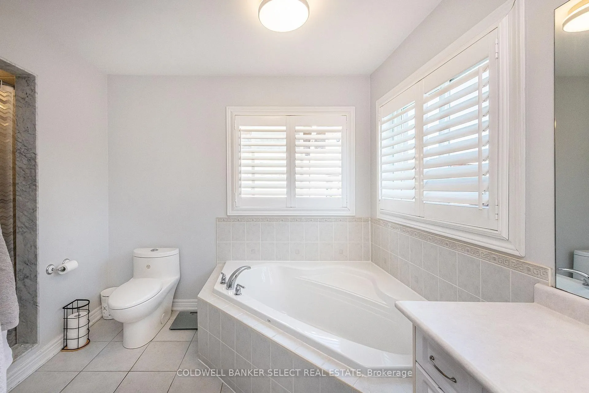 Photo 27 of 86 Stoneylake Avenue, Brampton, Madoc — HOMEH