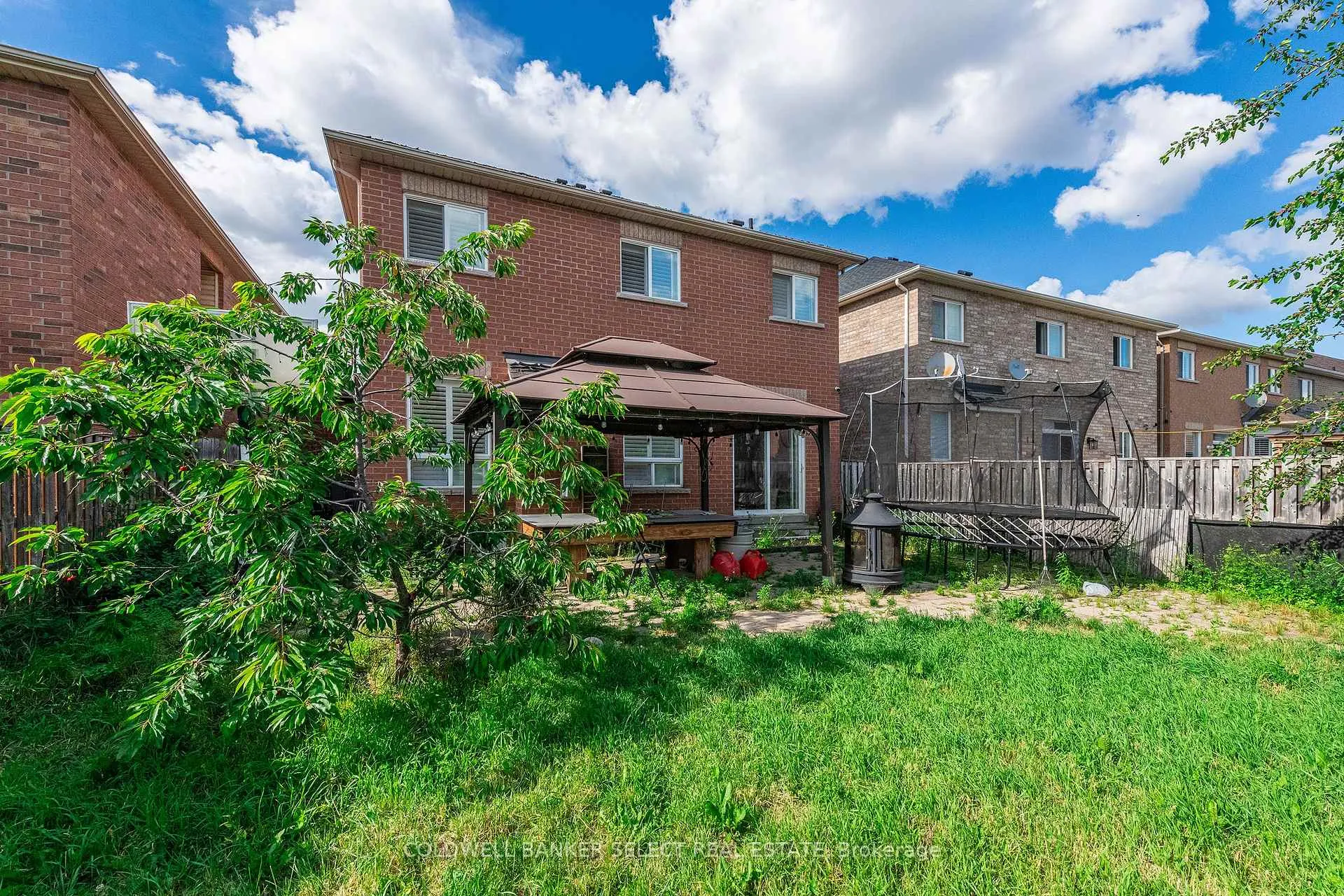 Photo 30 of 86 Stoneylake Avenue, Brampton, Madoc — HOMEH