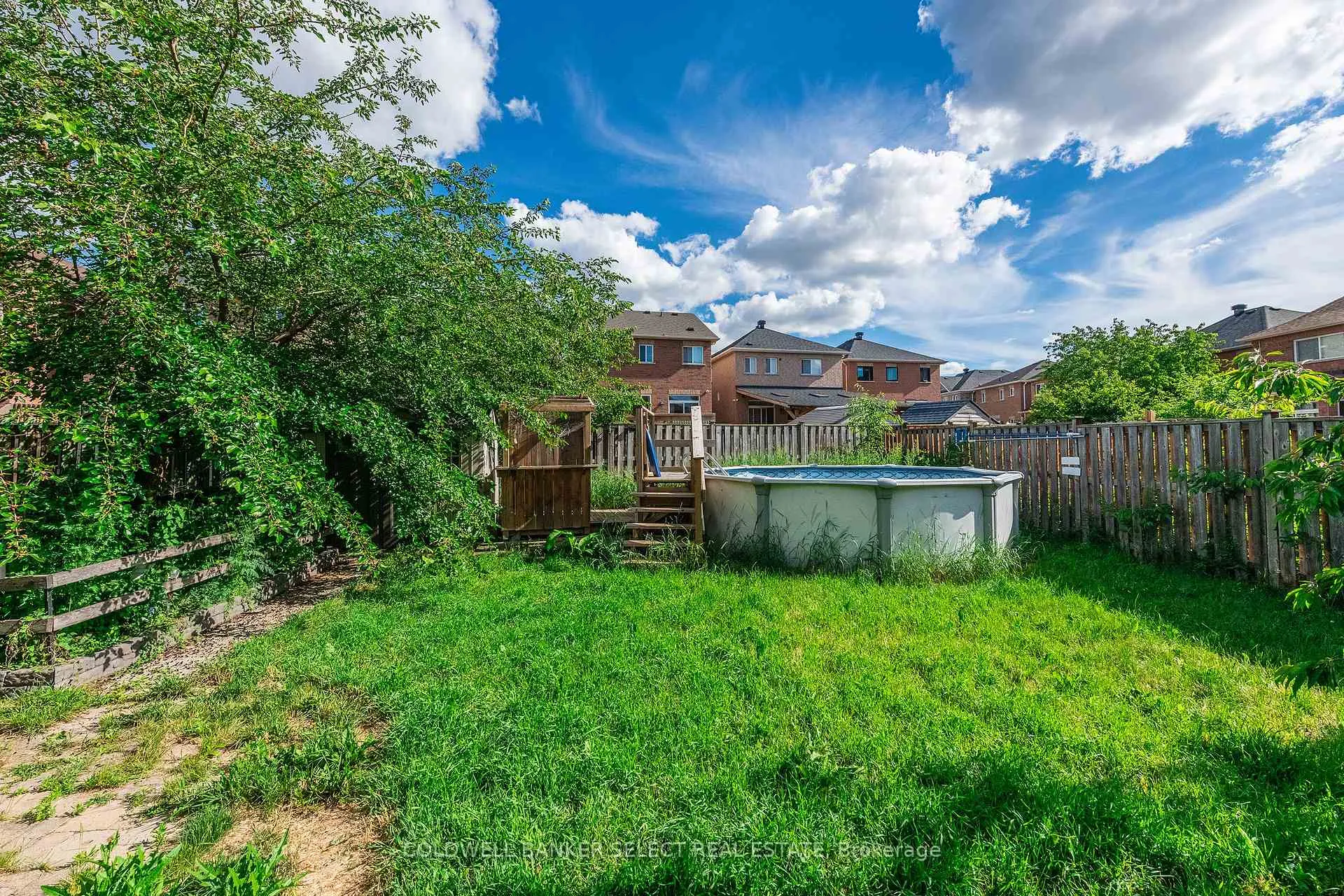 Photo 32 of 86 Stoneylake Avenue, Brampton, Madoc — HOMEH