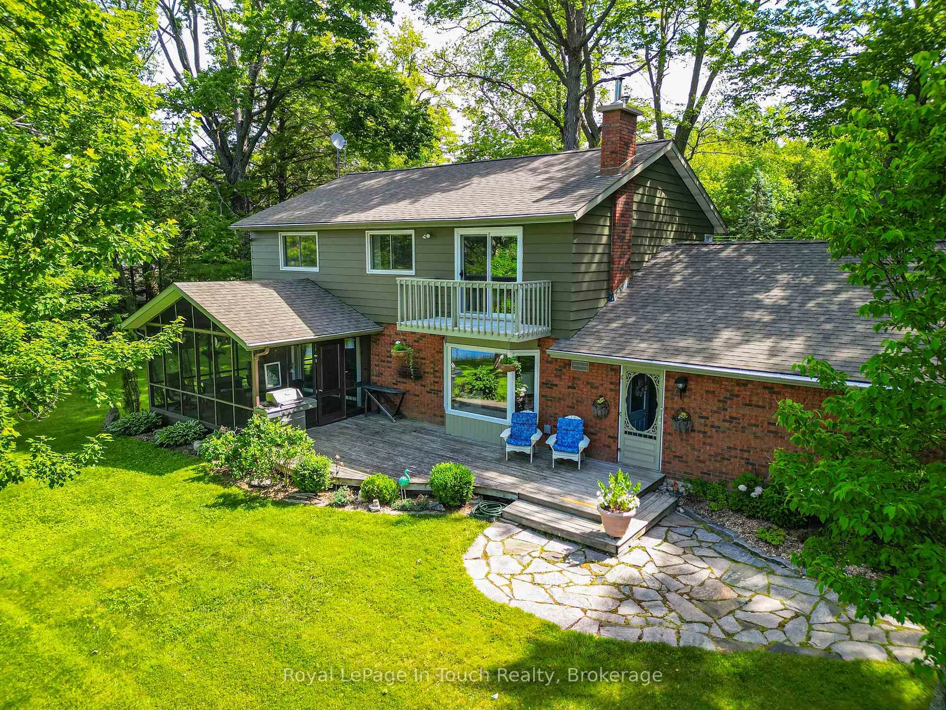 Photo 8 of 1464 Golden Beach Road, Bracebridge, Monck (Bracebridge) — HOMEH