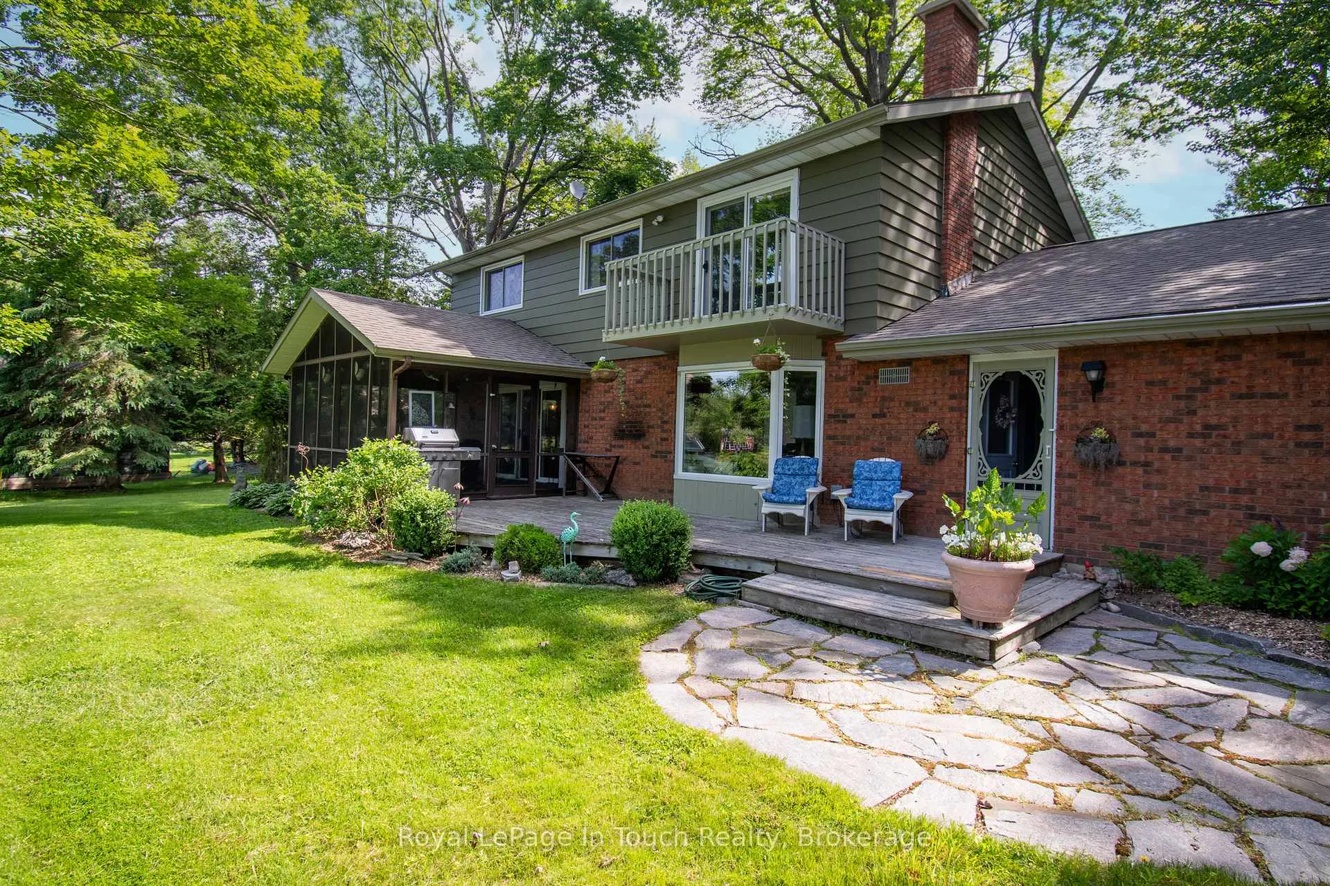 Photo 9 of 1464 Golden Beach Road, Bracebridge, Monck (Bracebridge) — HOMEH