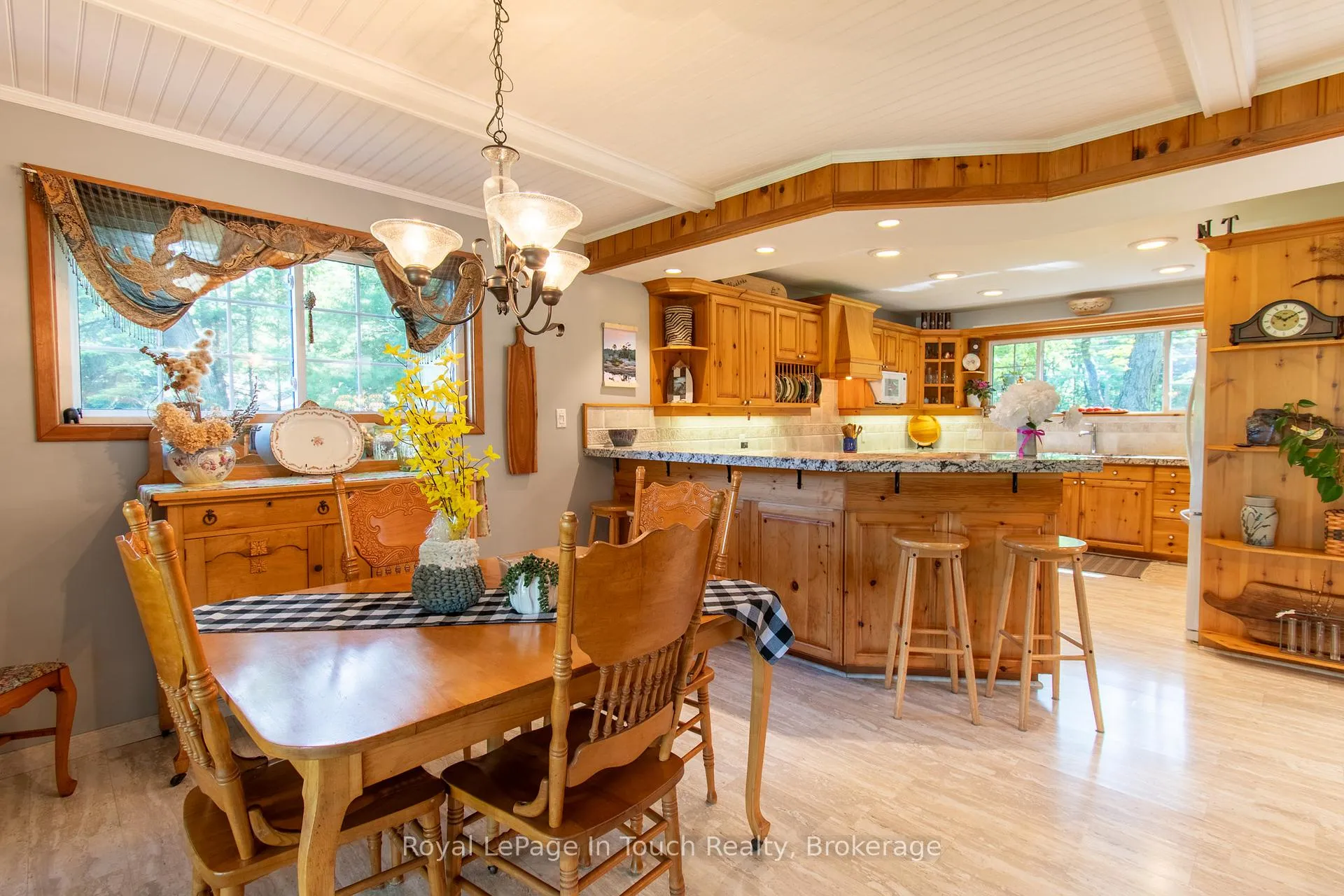 Photo 15 of 1464 Golden Beach Road, Bracebridge, Monck (Bracebridge) — HOMEH