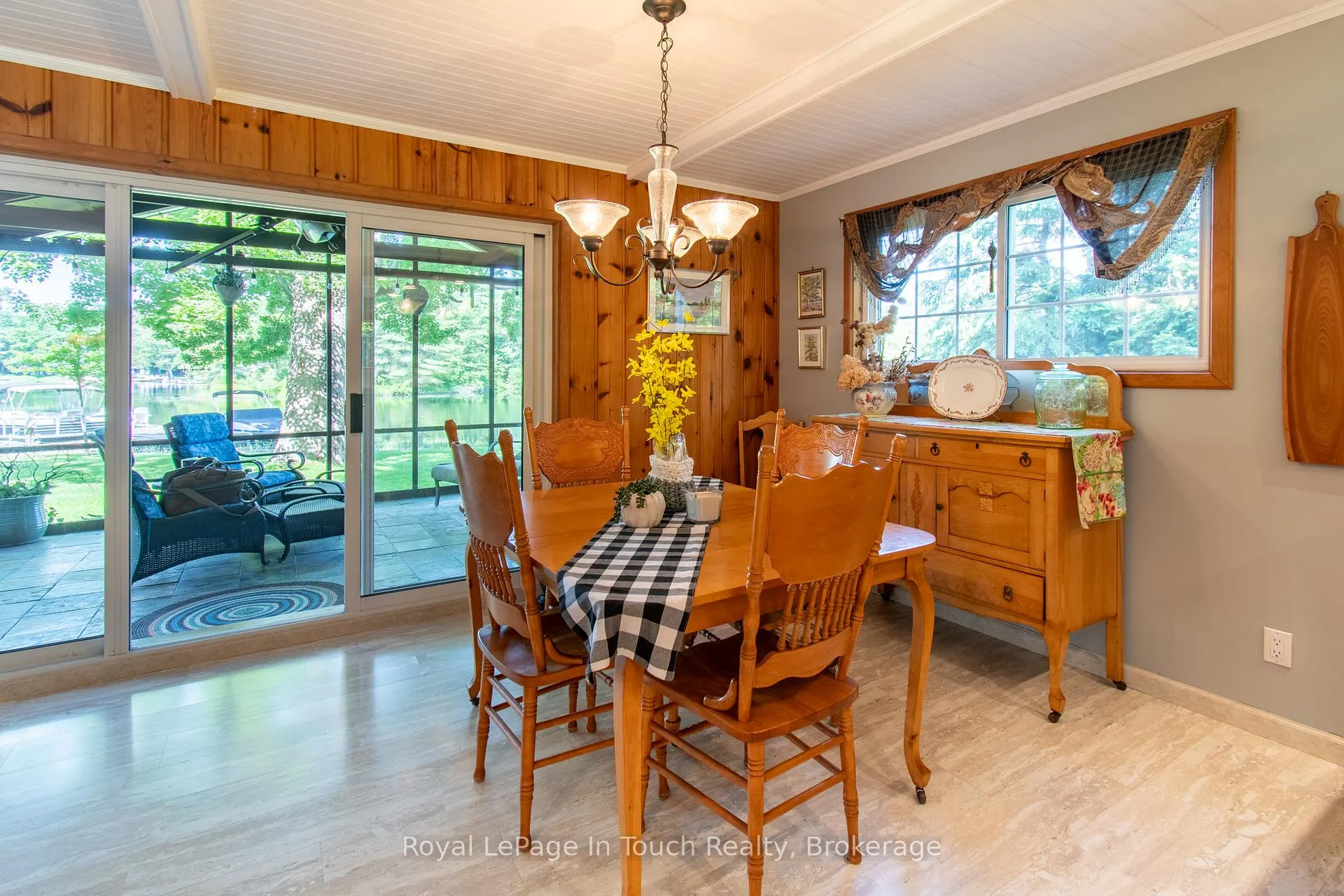 Photo 18 of 1464 Golden Beach Road, Bracebridge, Monck (Bracebridge) — HOMEH