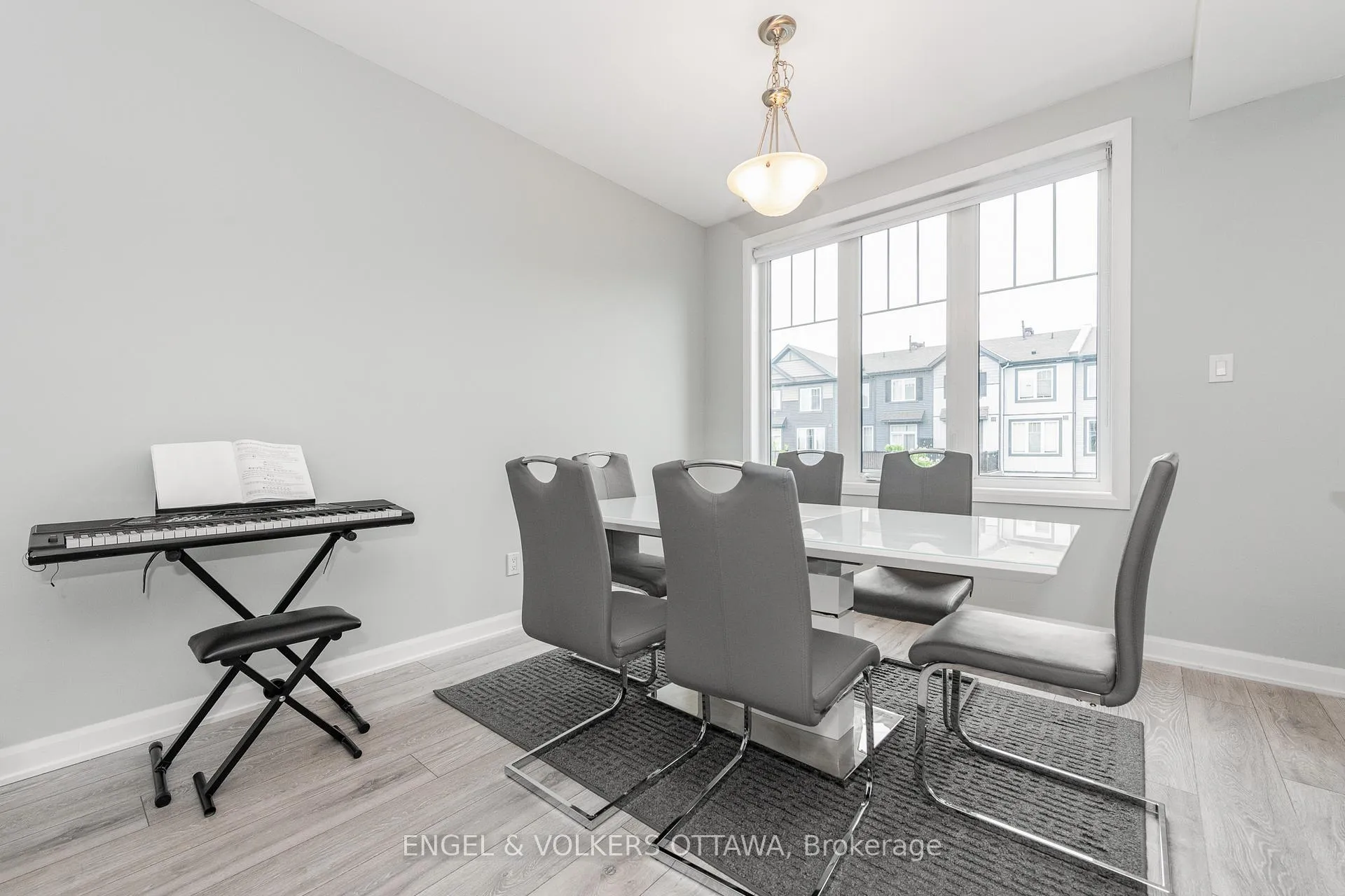 Photo 11 of 517 Galmoy Way, Ottawa, Barrhaven - Half Moon Bay — HOMEH