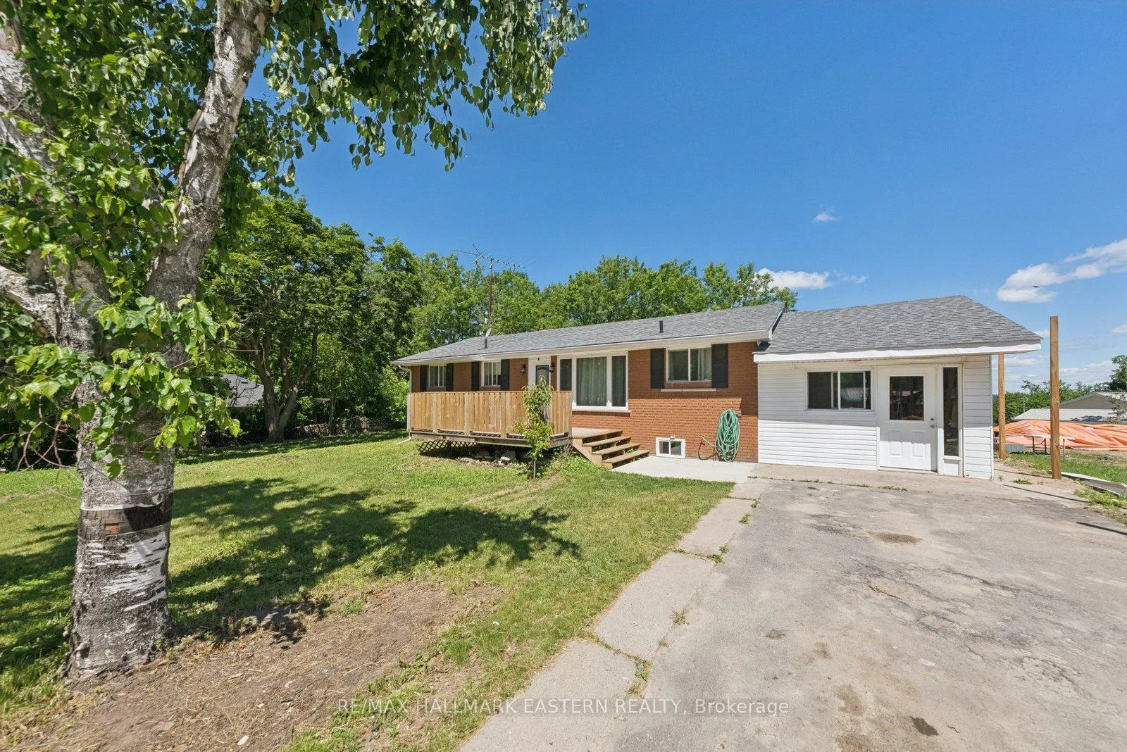 Photo 5 of 7130 Sidey Drive S, Hamilton Township, Bewdley — HOMEH