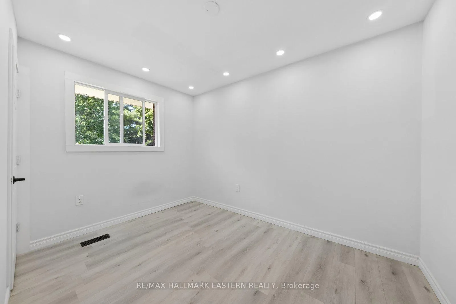 Photo 17 of 7130 Sidey Drive S, Hamilton Township, Bewdley — HOMEH