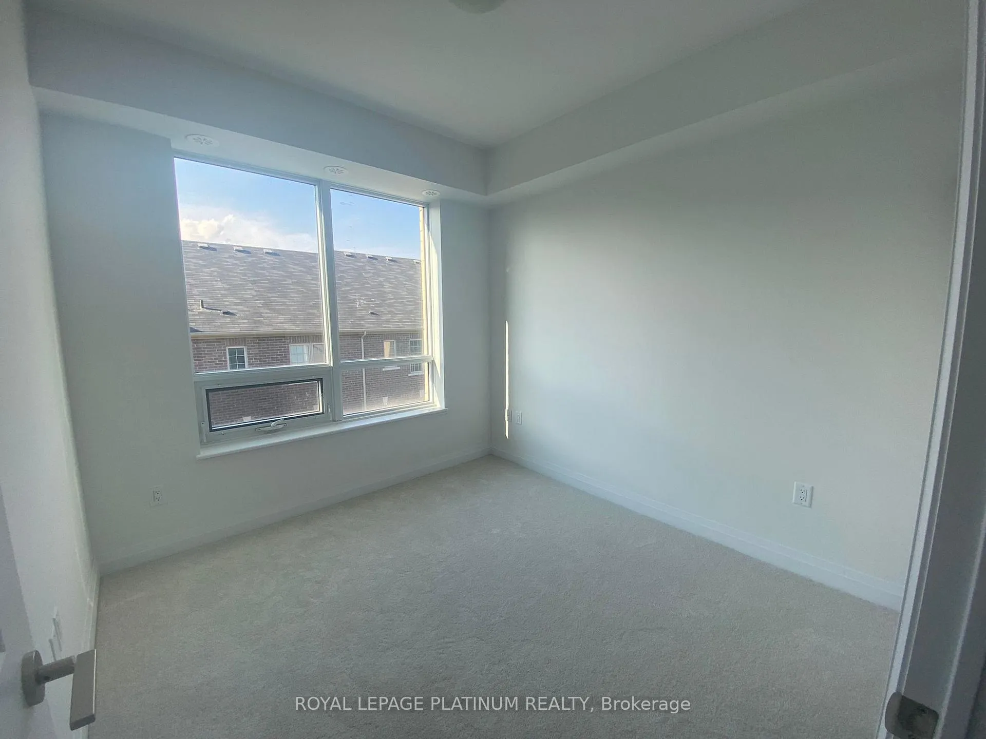 Photo 11 of Unit 343, 75 Attmar Drive, Brampton, Bram East — HOMEH