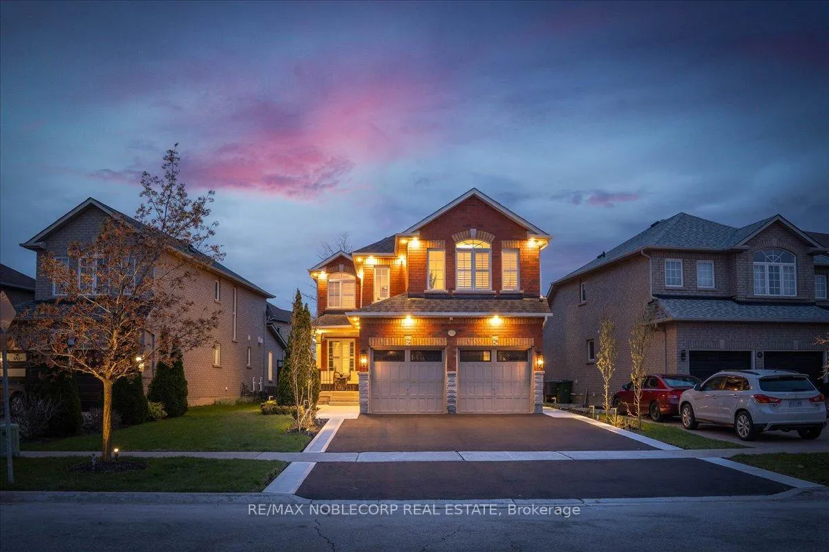 Photo 2 of 338 Ellwood Drive W, Caledon, Bolton West — HOMEH