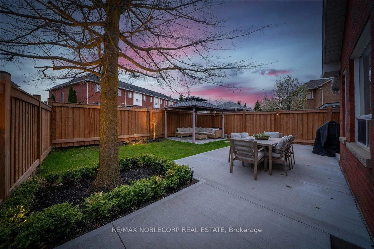 Photo 6 of 338 Ellwood Drive W, Caledon, Bolton West — HOMEH