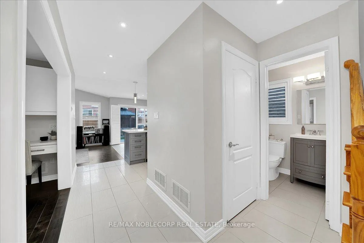 Photo 18 of 338 Ellwood Drive W, Caledon, Bolton West — HOMEH