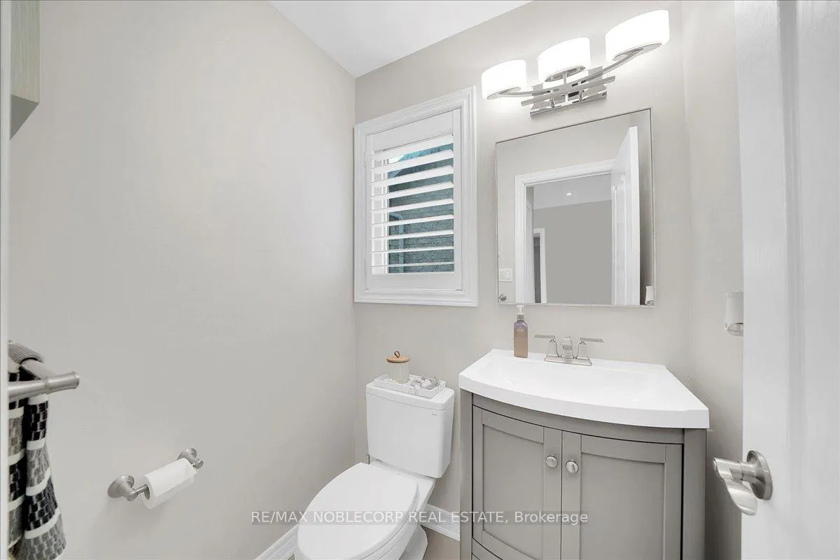 Photo 19 of 338 Ellwood Drive W, Caledon, Bolton West — HOMEH
