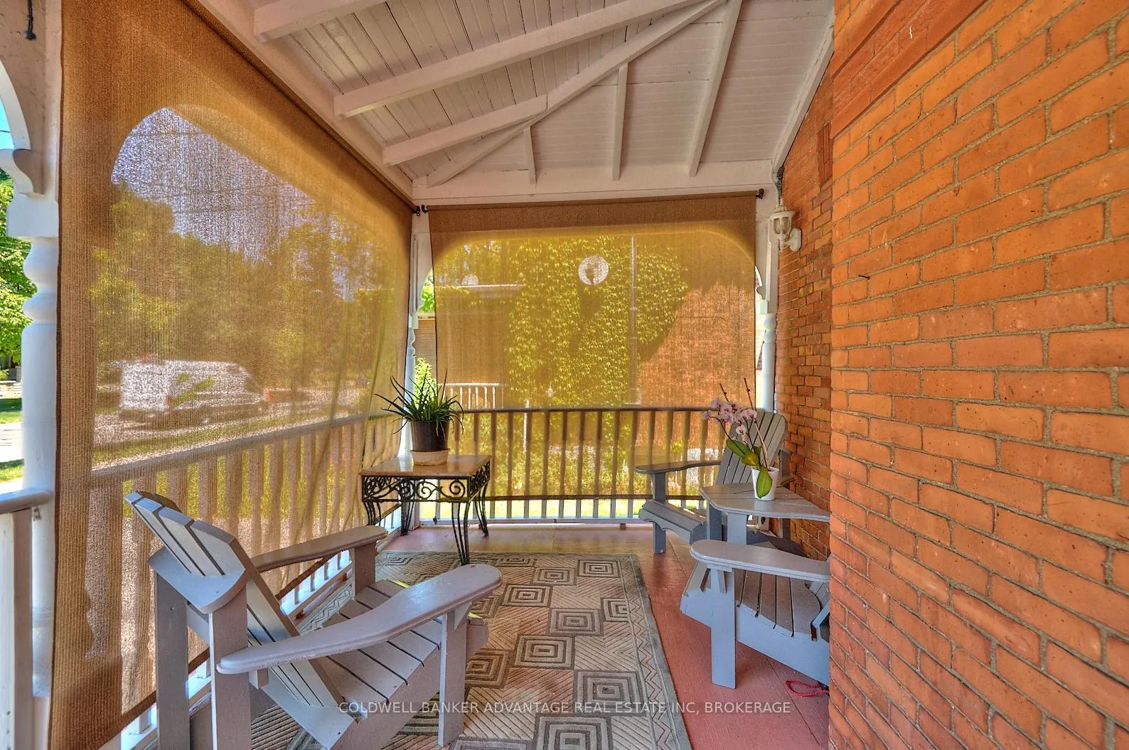 Photo 3 of 144 Geneva Street, St. Catharines, Downtown — HOMEH