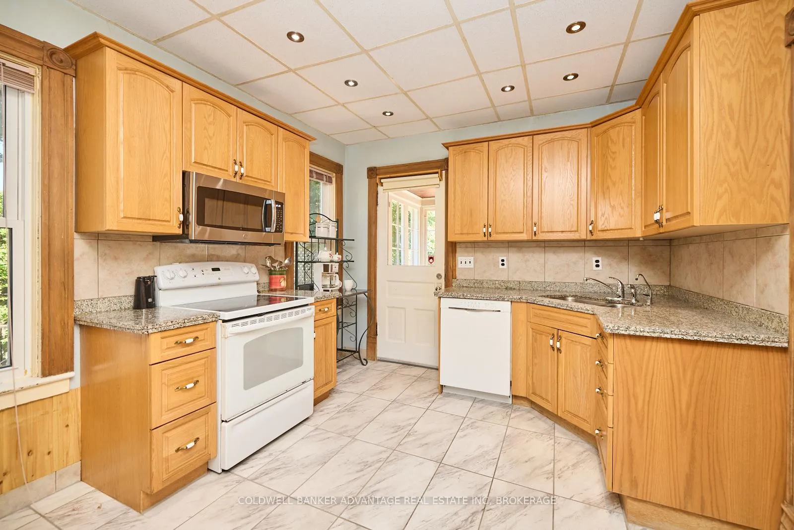 Photo 10 of 144 Geneva Street, St. Catharines, Downtown — HOMEH