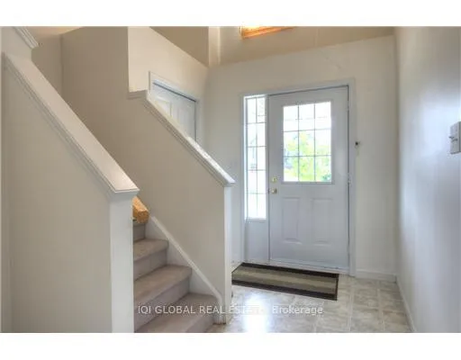 Photo 5 of 516 Virginia Creeper Street, Waterloo, Columbia Forest/Clair Hills — HOMEH
