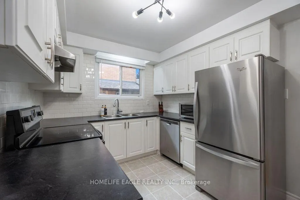 Photo 11 of 293 Plymouth Trail, Newmarket, Bristol-London — HOMEH