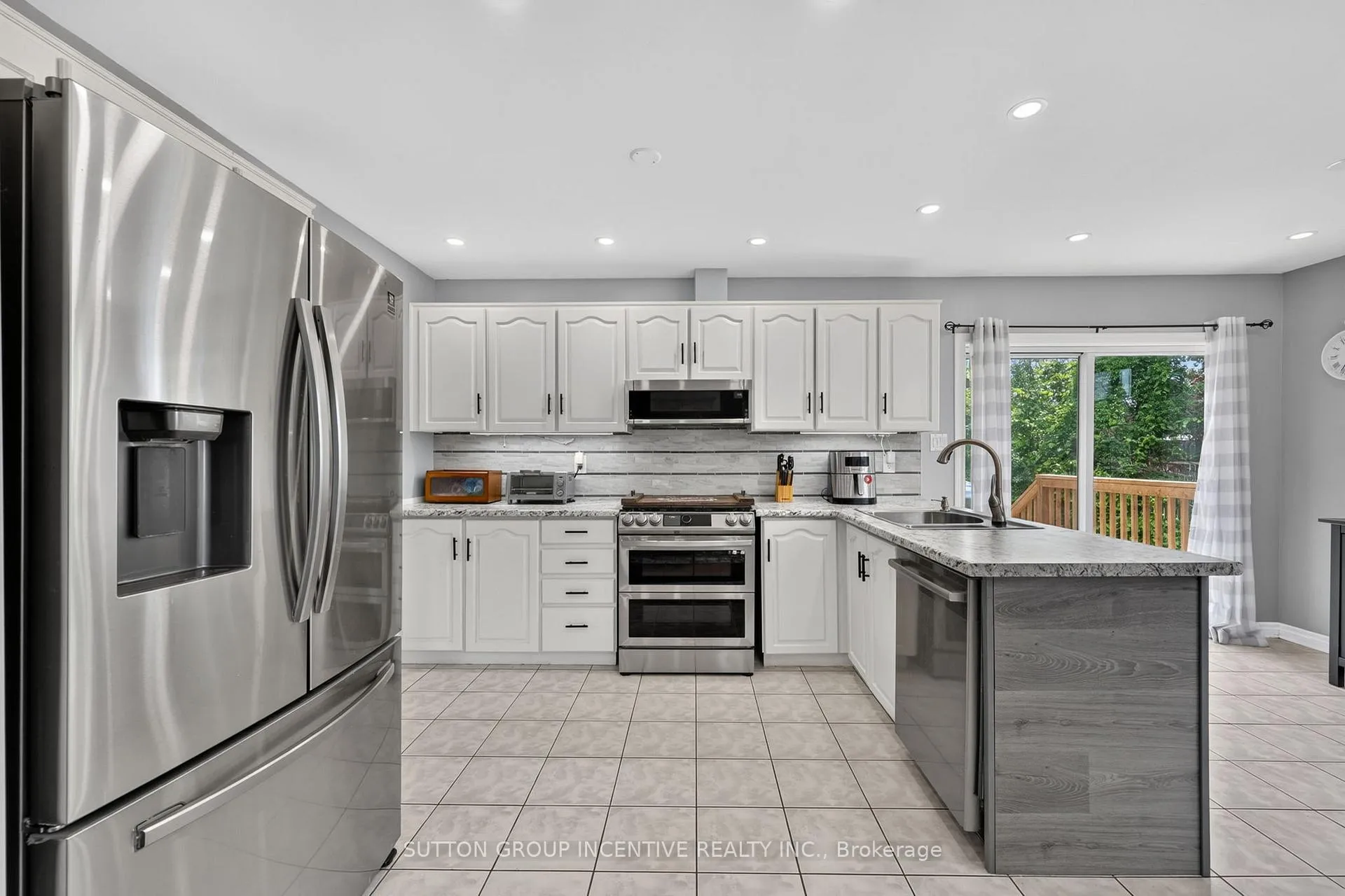 Photo 12 of 2248 Douglas Avenue, Innisfil, Alcona — HOMEH