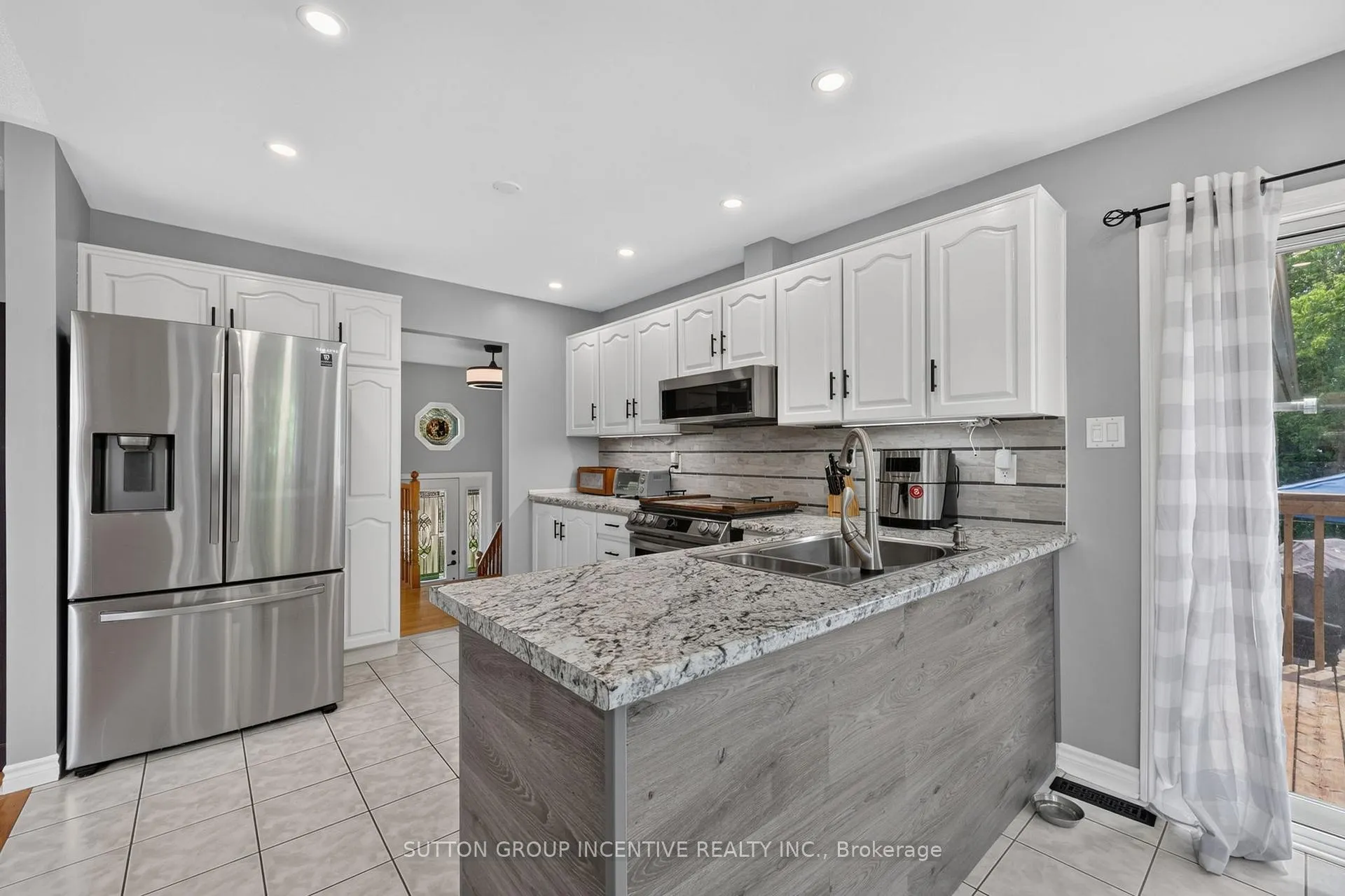 Photo 13 of 2248 Douglas Avenue, Innisfil, Alcona — HOMEH