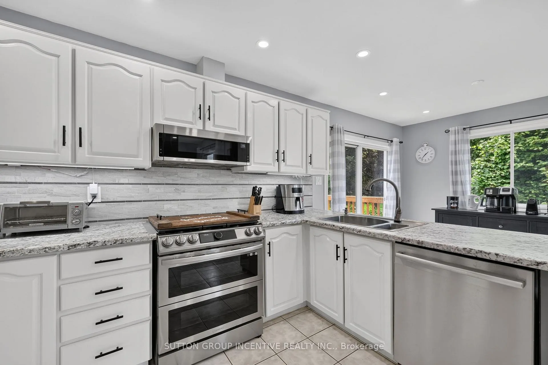 Photo 15 of 2248 Douglas Avenue, Innisfil, Alcona — HOMEH