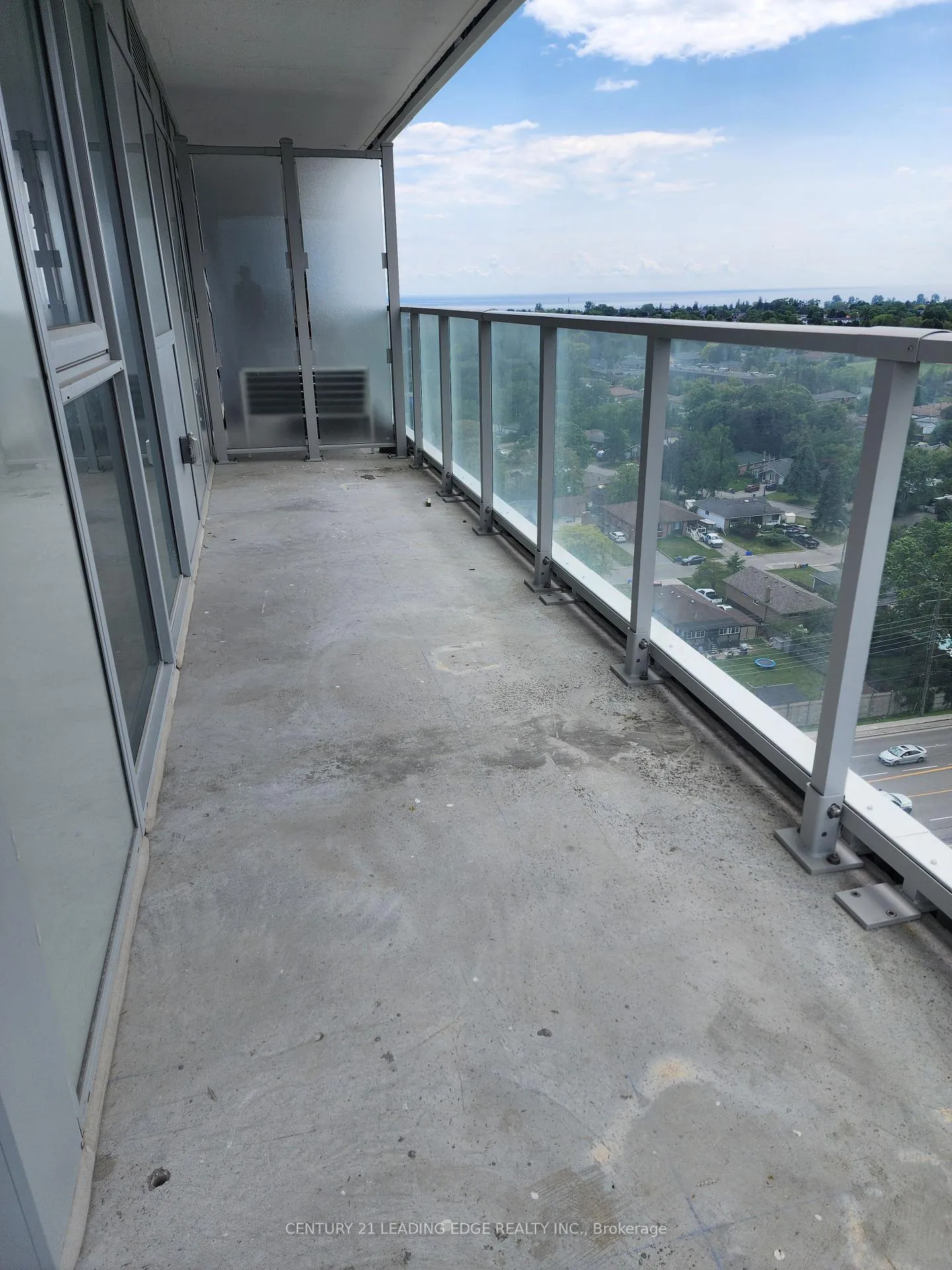 Photo 13 of Unit 1411, 1010 Sandy Beach Road, Pickering, Bay Ridges — HOMEH