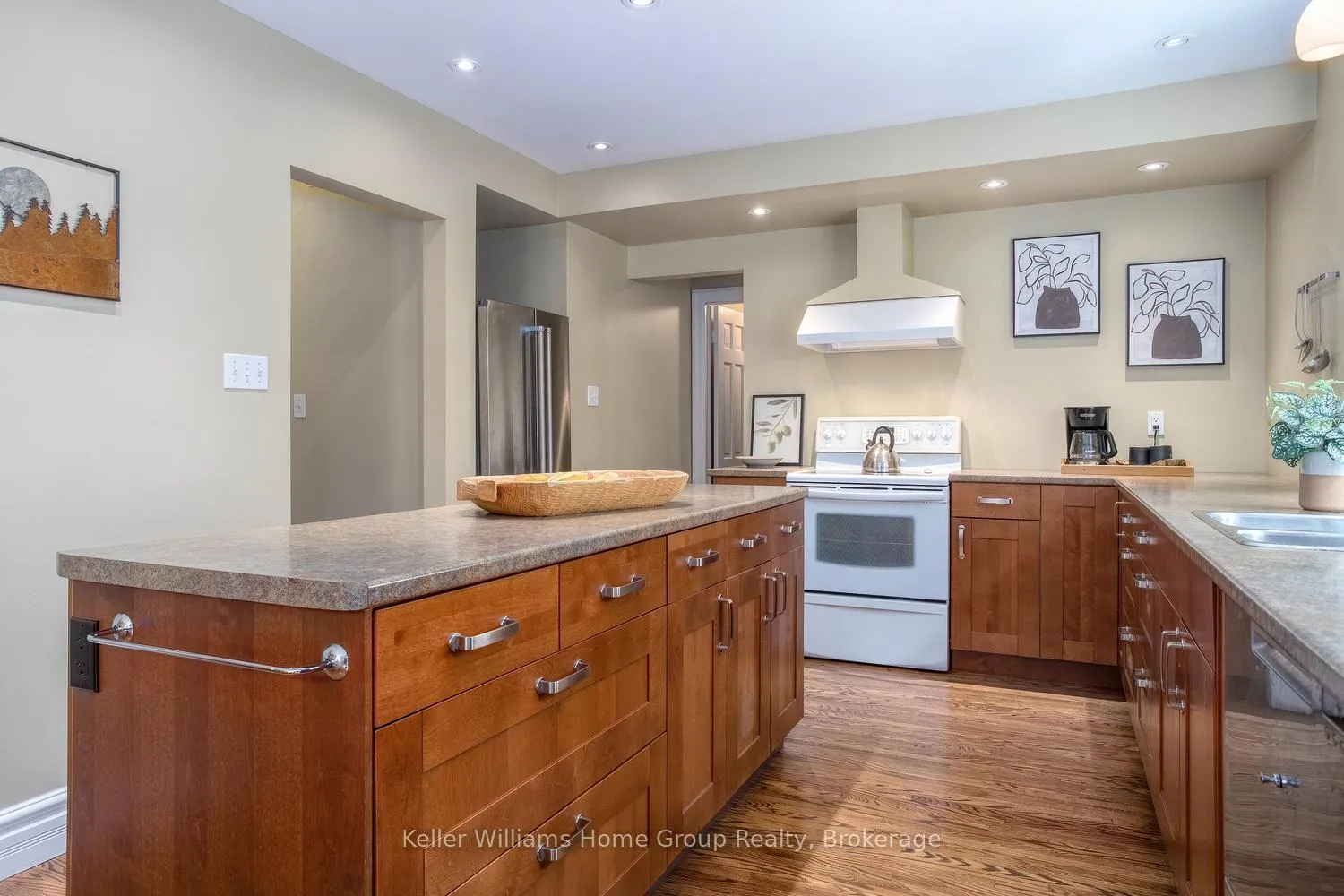 Photo 15 of 15 Central Street, Guelph, Exhibition Park — HOMEH