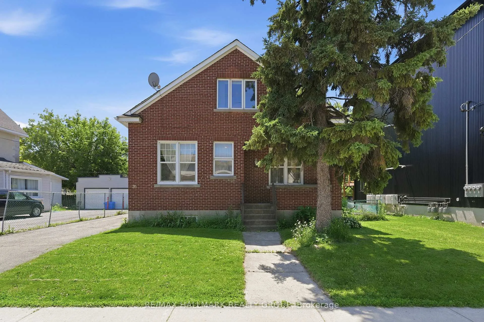 Photo 1 of 70 Queen Mary Street, Ottawa, Overbrook/Castle Heights — HOMEH
