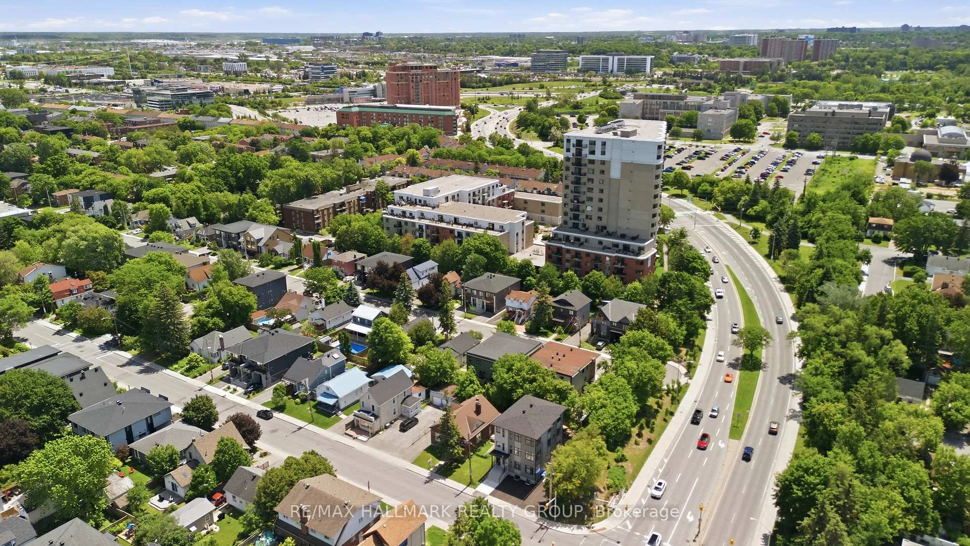Photo 10 of 70 Queen Mary Street, Ottawa, Overbrook/Castle Heights — HOMEH