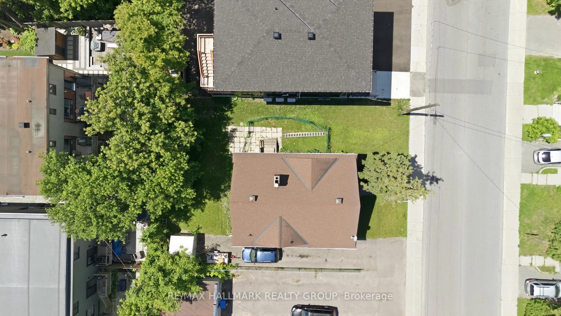Photo 14 of 70 Queen Mary Street, Ottawa, Overbrook/Castle Heights — HOMEH