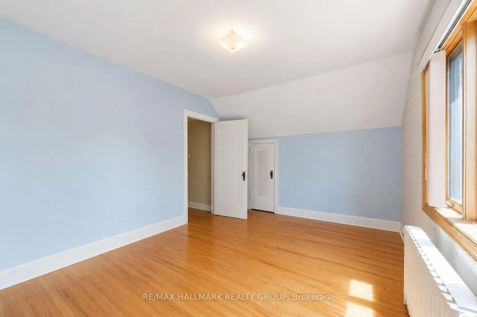 Photo 27 of 70 Queen Mary Street, Ottawa, Overbrook/Castle Heights — HOMEH