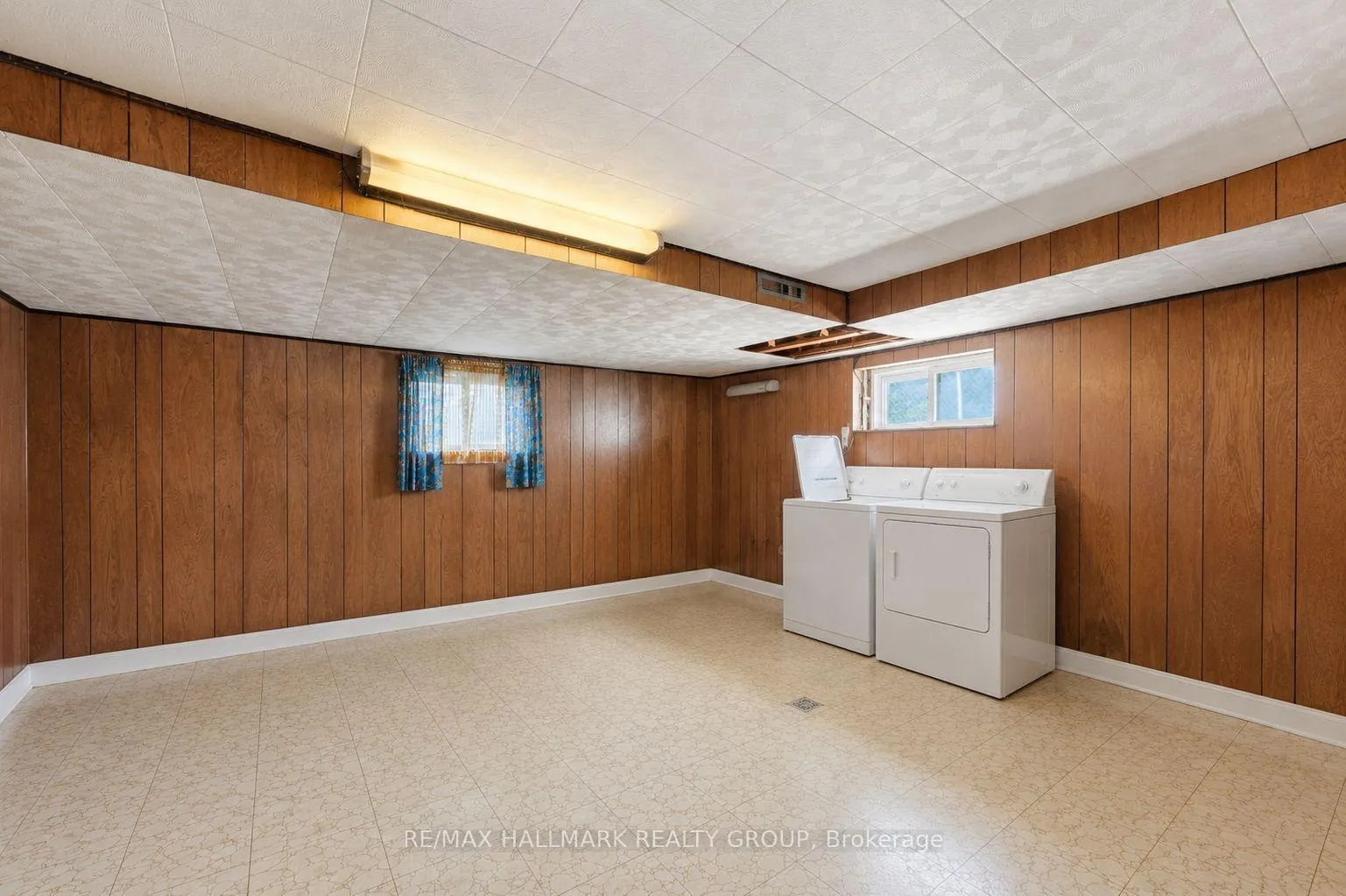 Photo 36 of 70 Queen Mary Street, Ottawa, Overbrook/Castle Heights — HOMEH