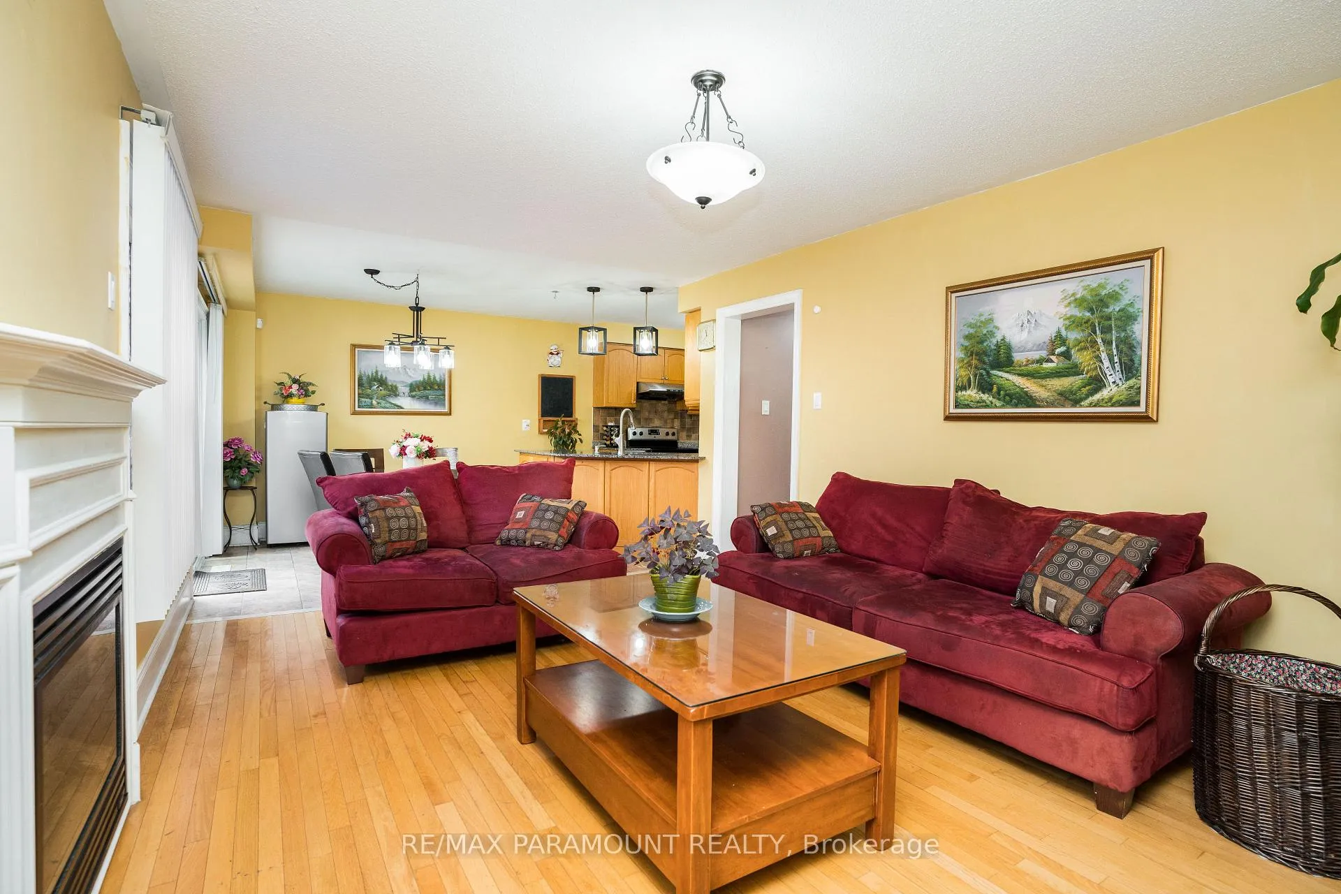 Photo 9 of 19 River Rock Crescent, Brampton, Fletcher's Meadow — HOMEH