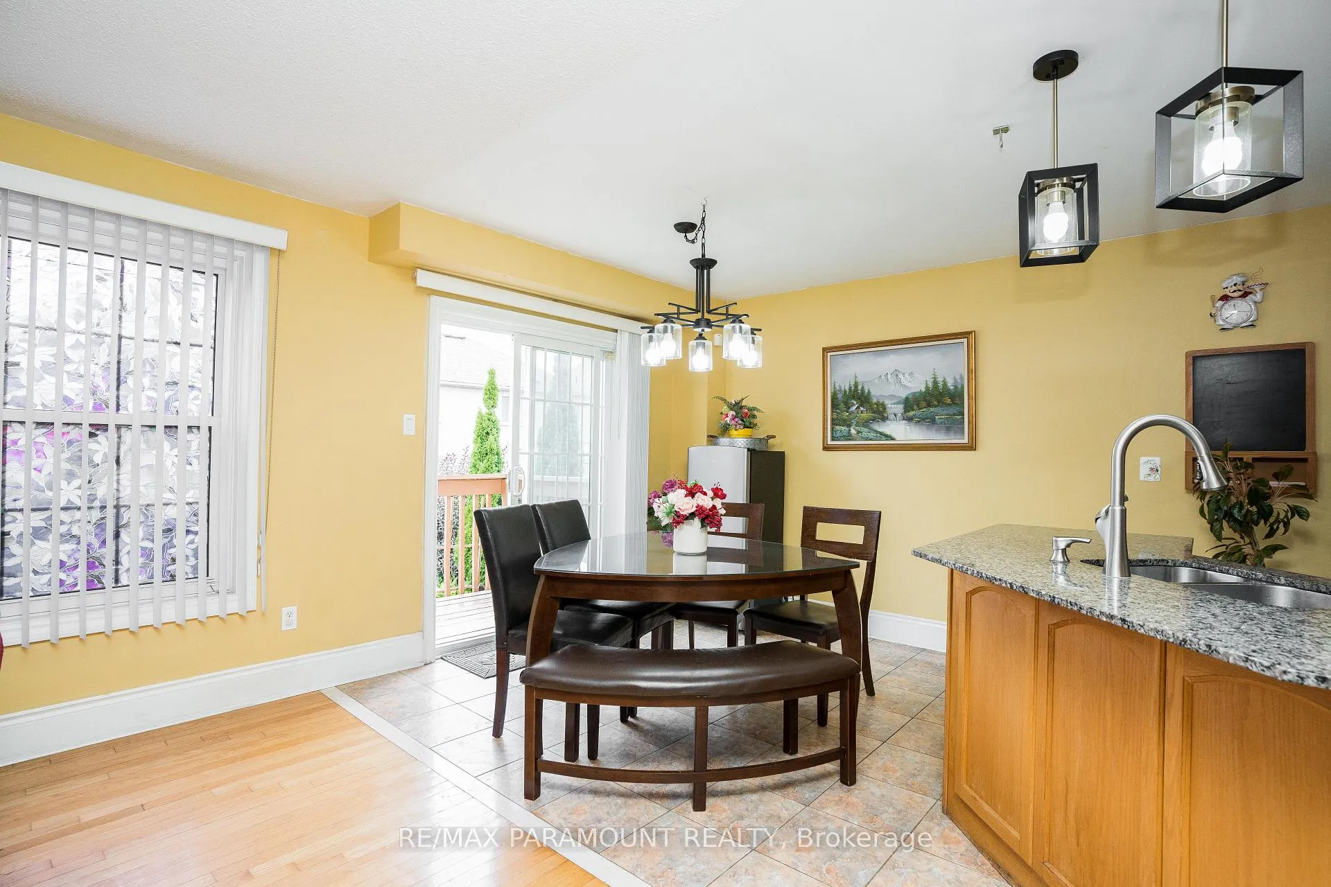 Photo 11 of 19 River Rock Crescent, Brampton, Fletcher's Meadow — HOMEH
