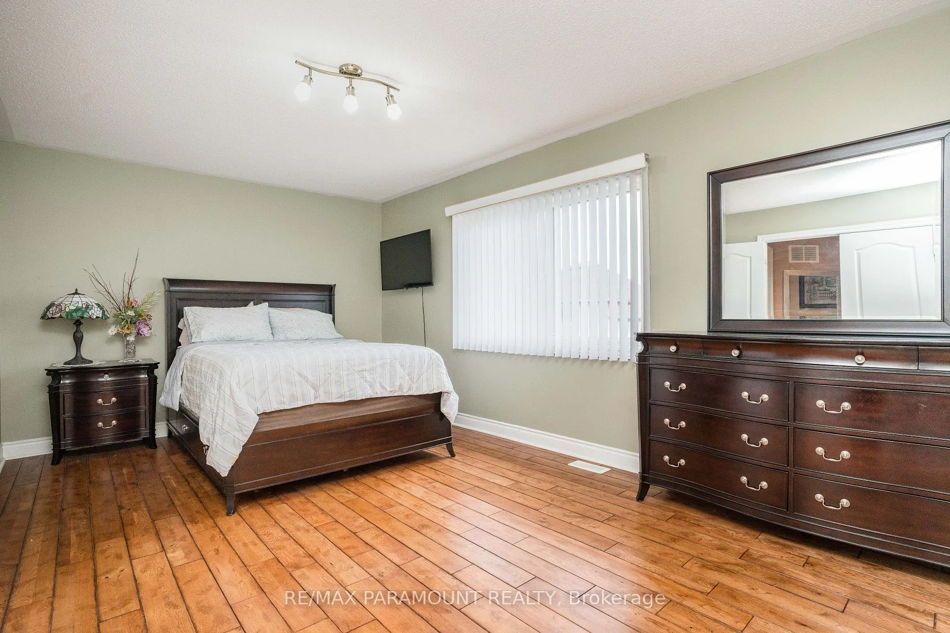 Photo 25 of 19 River Rock Crescent, Brampton, Fletcher's Meadow — HOMEH