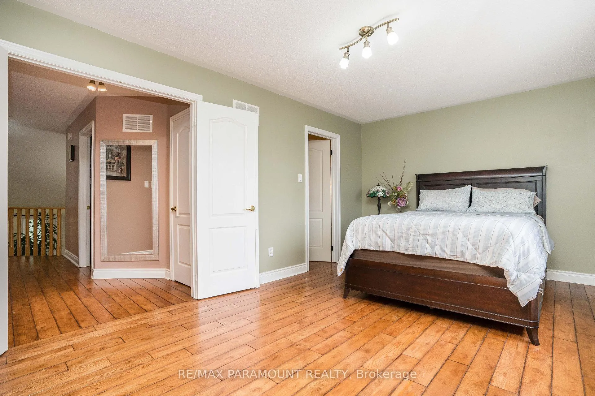 Photo 26 of 19 River Rock Crescent, Brampton, Fletcher's Meadow — HOMEH